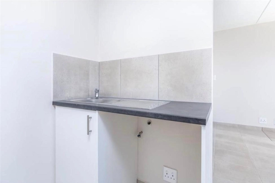To Let 2 Bedroom Property for Rent in Austinville Western Cape